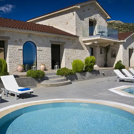 Willa Kaminia Blu Ratzaklíon