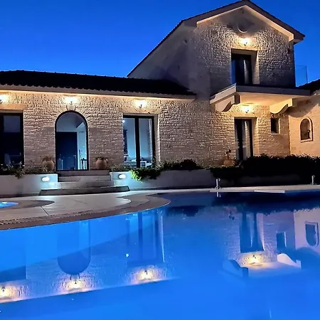 Βίλα Kaminia Blu